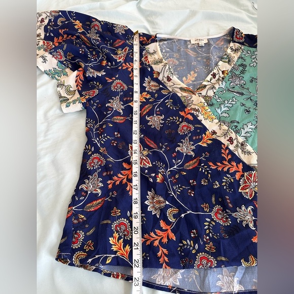 Mint Floral Ruffle Bell Sleeve V Neck Blouse Women’s Small Crossbody Relaxed Fit - Picture 3 of 15